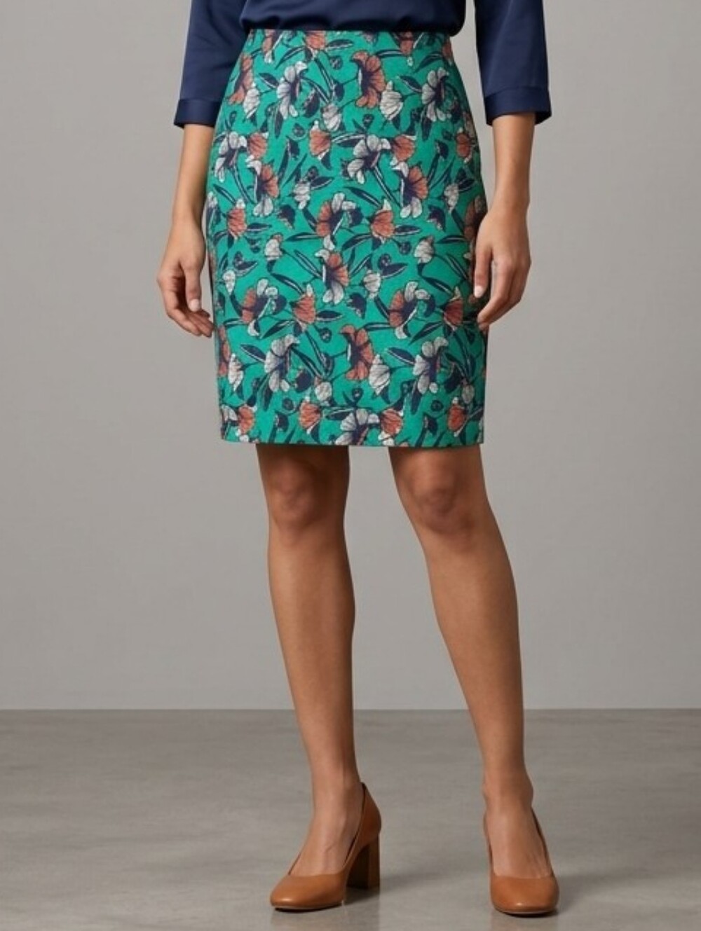 J by J Crew Floral Pencil Skirt Textured Green Coral Pink Career Casual size 8